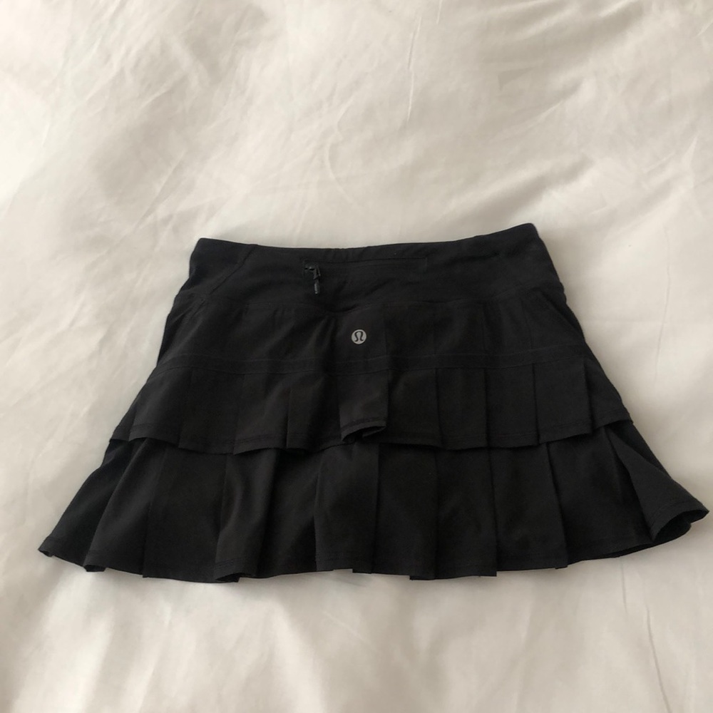 Lululemon skirt size 2